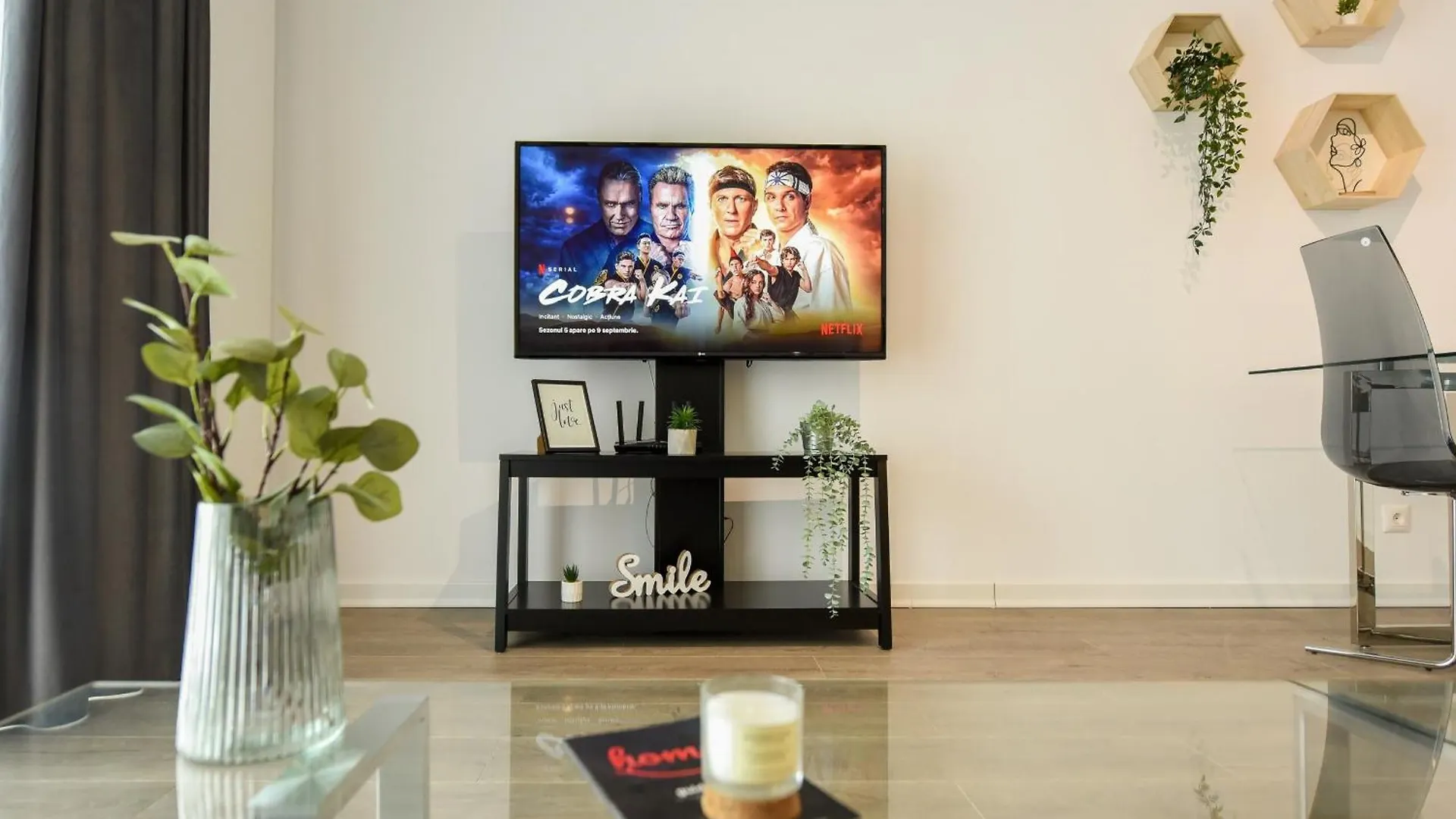 Infinite Horizons - Modern Living In North Business District Apartment Bucureşti