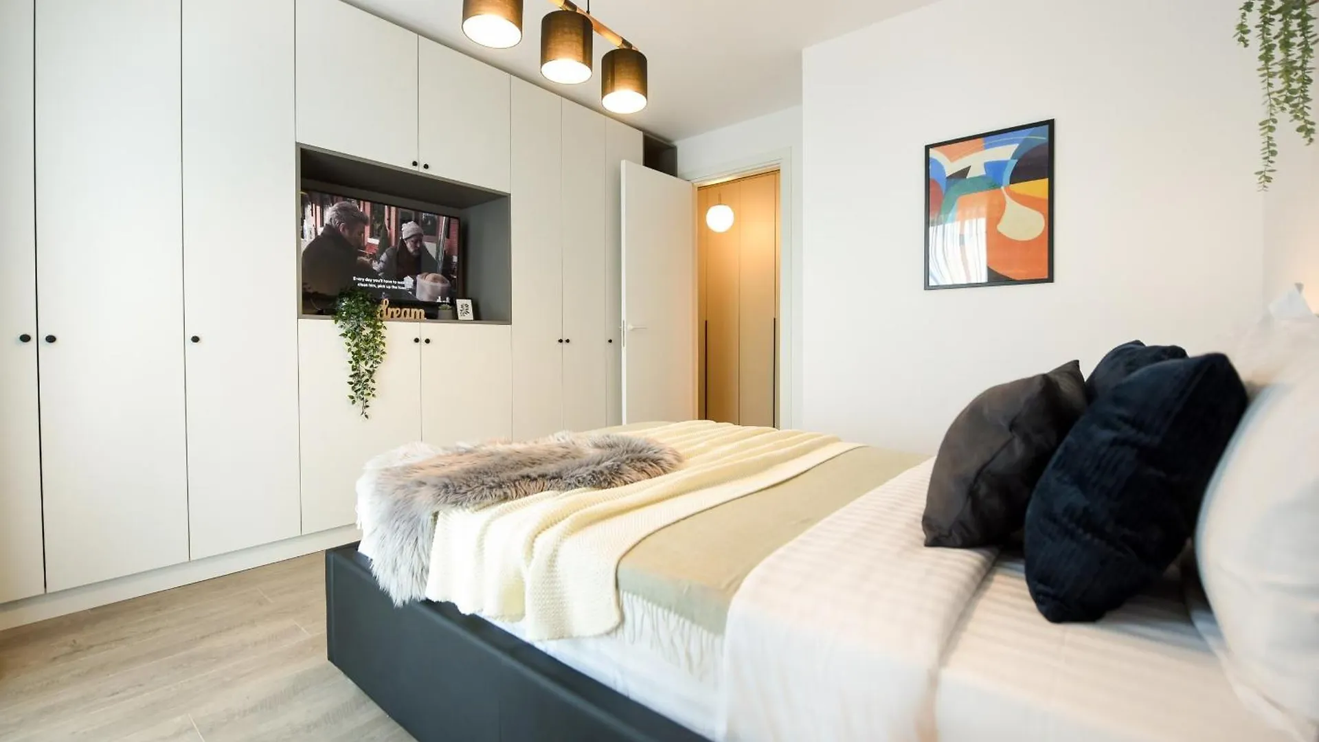 Infinite Horizons - Modern Living In North Business District Apartment Bucureşti România