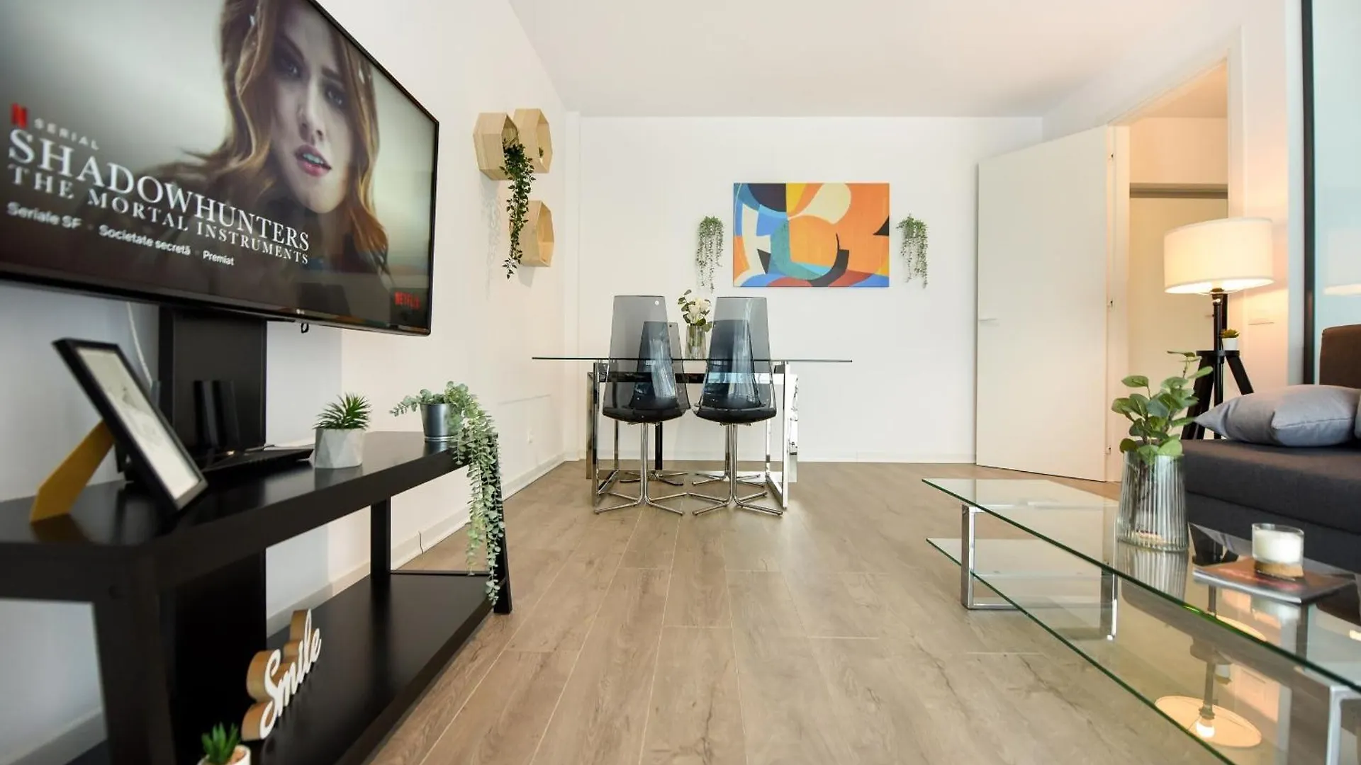 Infinite Horizons - Modern Living In North Business District Apartment Bucureşti