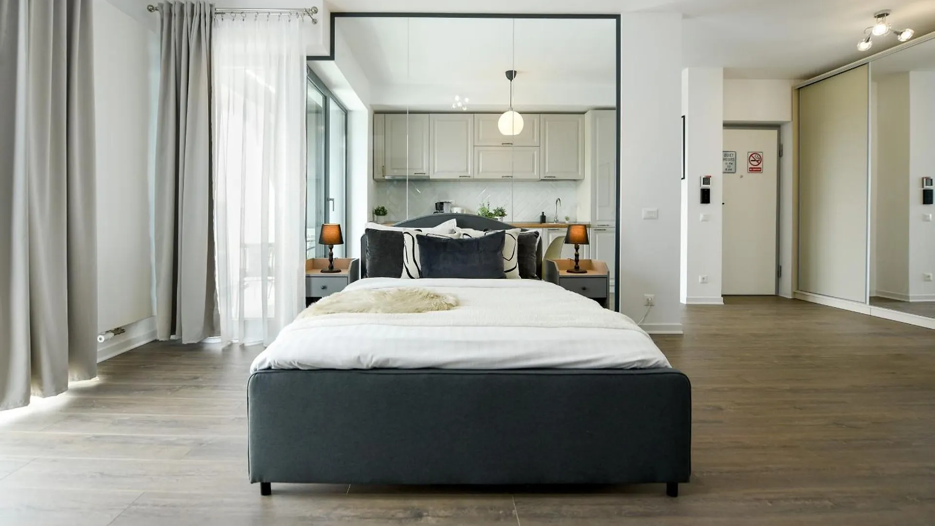 Infinite Horizons - Modern Living In North Business District Apartment Bucureşti 0*,