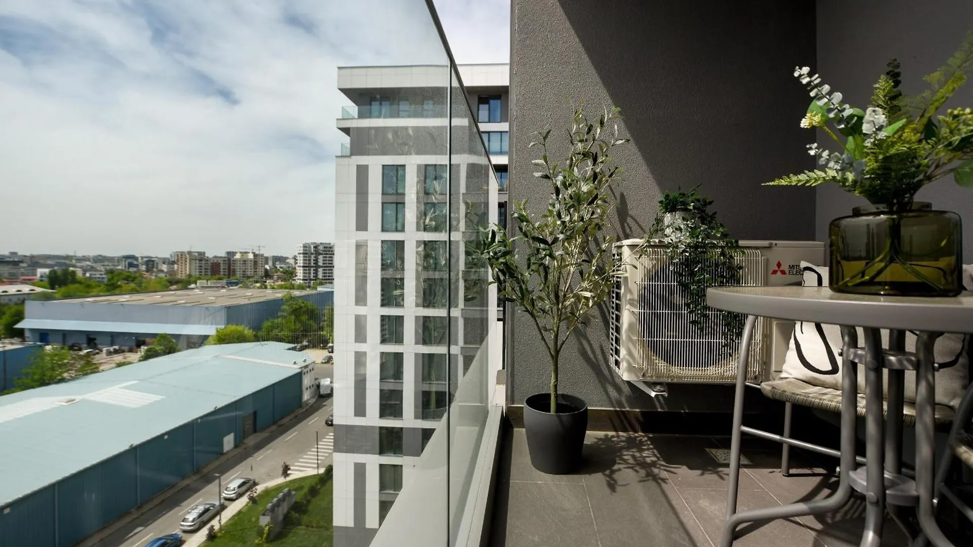 Infinite Horizons - Modern Living In North Business District Apartment Bucureşti 0*,