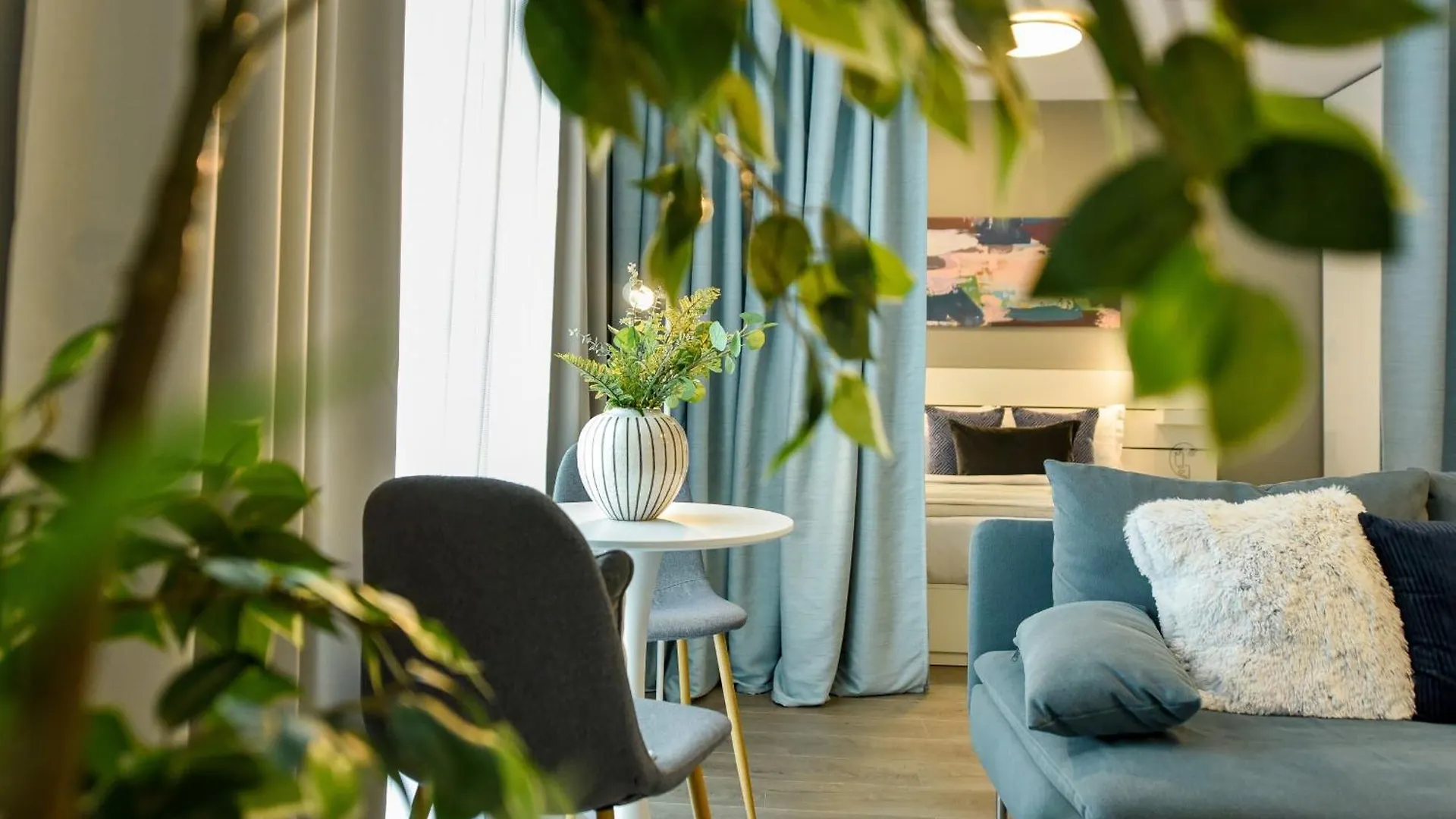 Infinite Horizons - Modern Living In North Business District Apartment Bucureşti